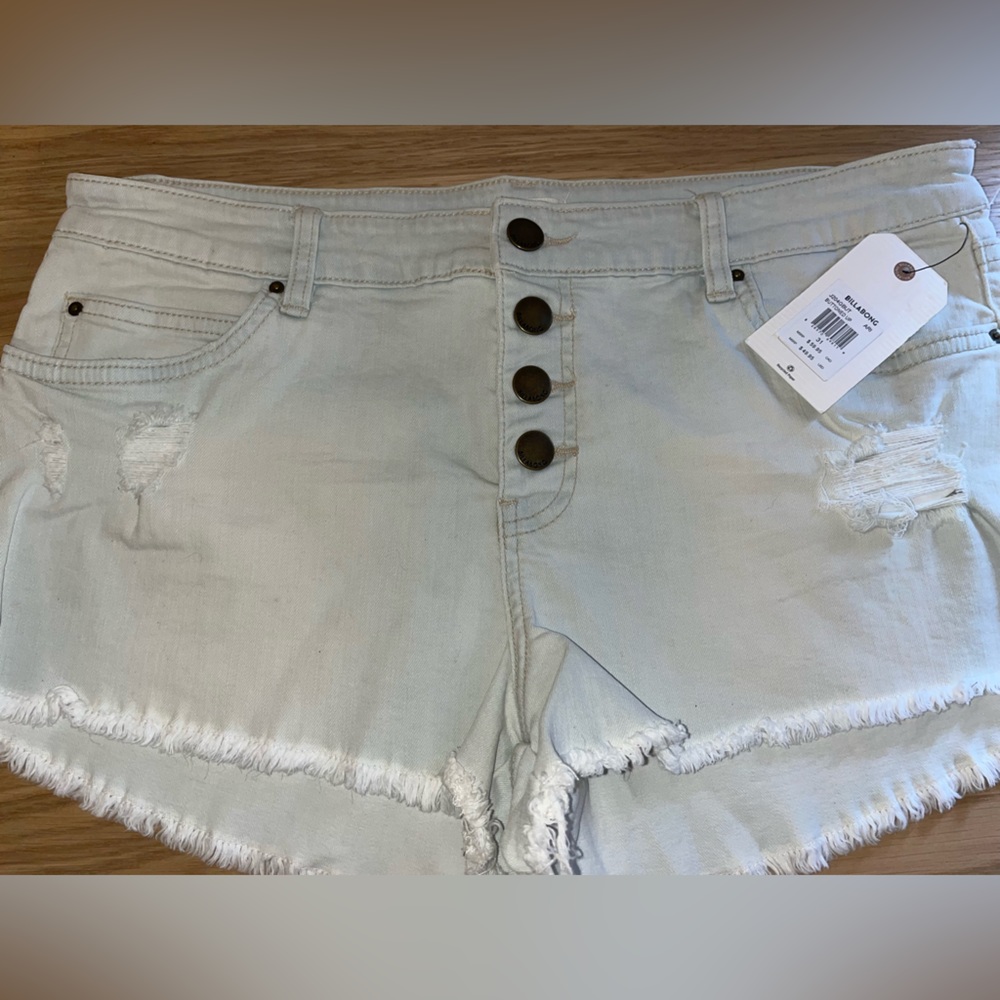 Billabong shorts